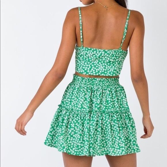 ✨ PRINCESS POLLY SHAH GREEN MINI SKIRT ✨ - Picture 3 of 11